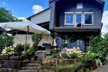 Haus Wermelskirchen - 6 Zimmer, 146 m&sup2;, 399.000&euro; | Angebot:26884985
