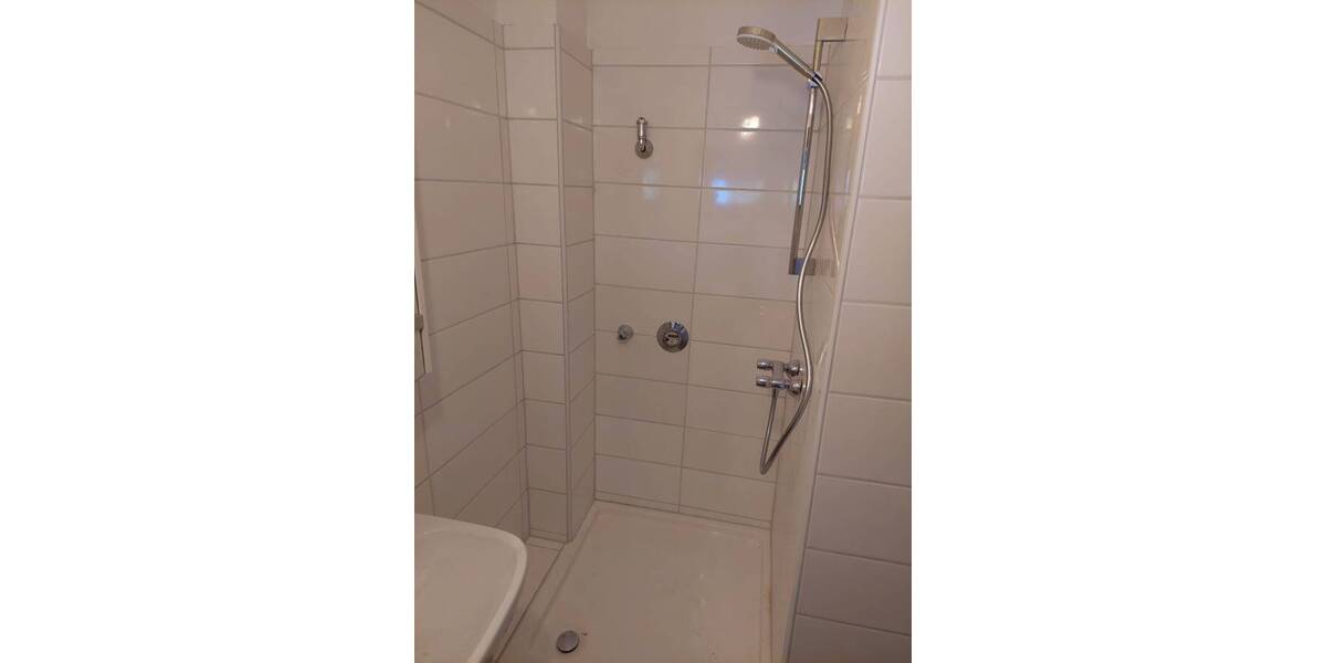 Dachgeschosswohnung mit Balkon in Solingen-Ohligs zu vermieten!!! 1 zimmer