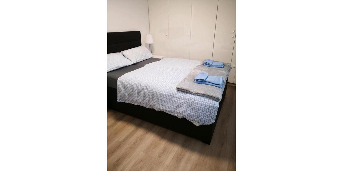 Einfamilienhaus Hilden - 5 Zimmer, 90 m&sup2;, 2.600&euro; | Angebot:25852142