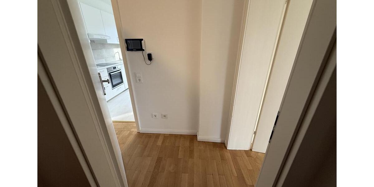 Etagenwohnung Bergisch Gladbach Gronau - 5 Zimmer, 135 m&sup2;, 1.700&euro; | Angebot:25646820