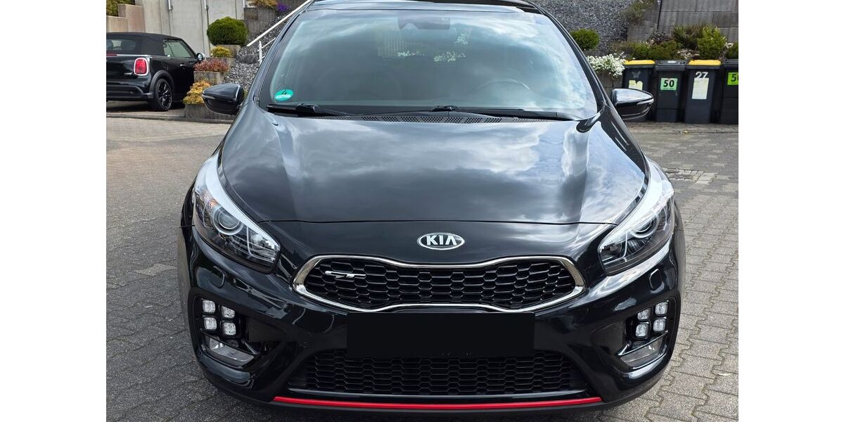 Kia ceed / Ceed 57.000 km 14.350 &euro; Wuppertal 42289