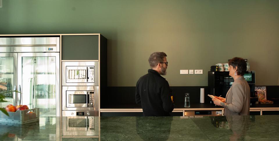 Double Office Studio One: Flexible Konditionen, kreative Community zimmer