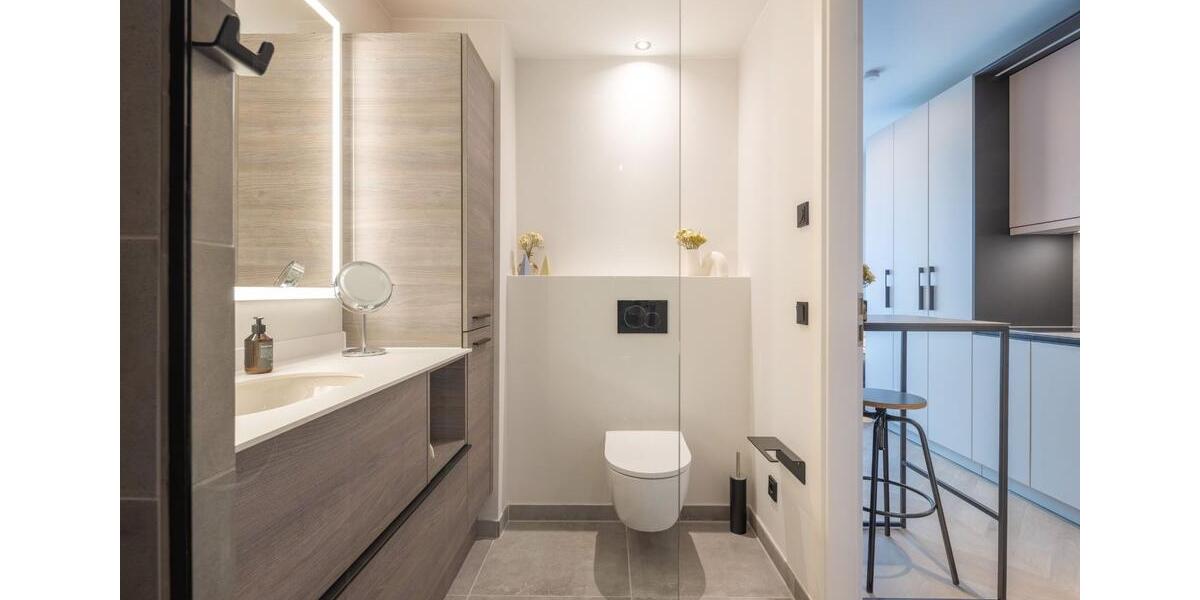 Modernes, voll möbliertes Studio in Top-Lage Düsseldorf -ab 01.02 1 zimmer