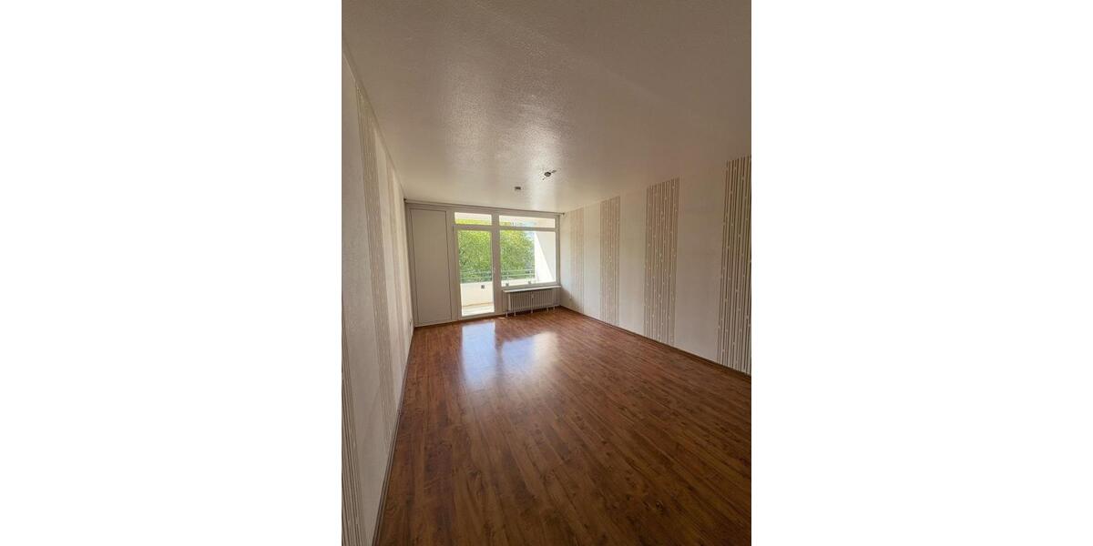 Etagenwohnung Ratingen Tiefenbroich - 3 Zimmer, 82 m&sup2;, 879&euro; | Angebot:26270295