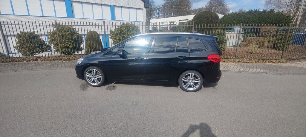 BMW 220 Gran Tourer 166.000 km 16.200 &euro; Wuppertal 42283
