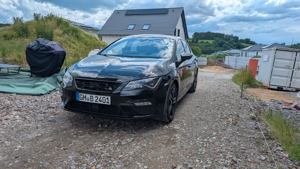 Seat Leon 99.950 km 17.350 &euro; Wipperfürth 51688