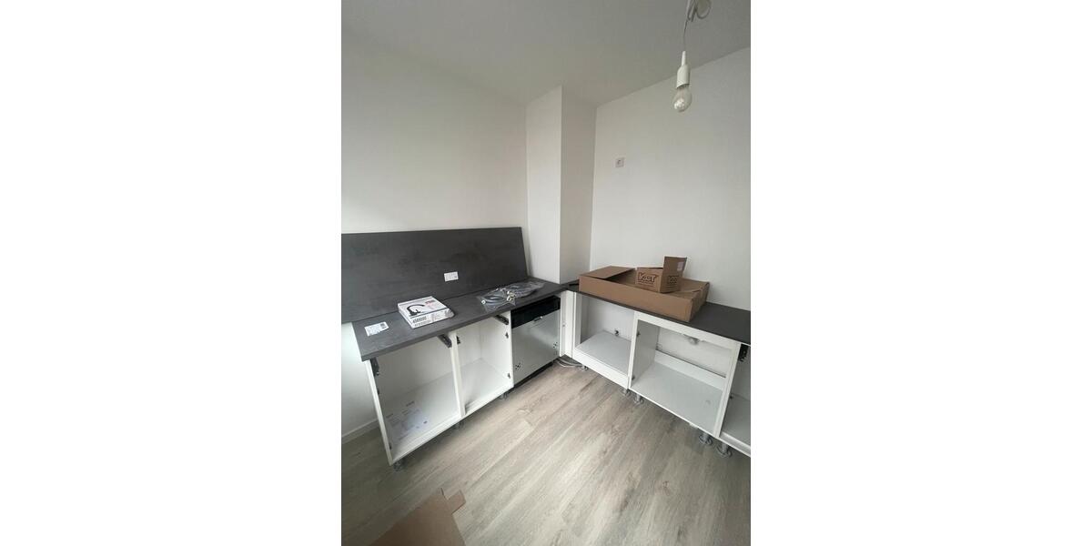 Etagenwohnung Düsseldorf Stadtmitte - 4 Zimmer, 120 m&sup2;, 737&euro; | Angebot:25718233