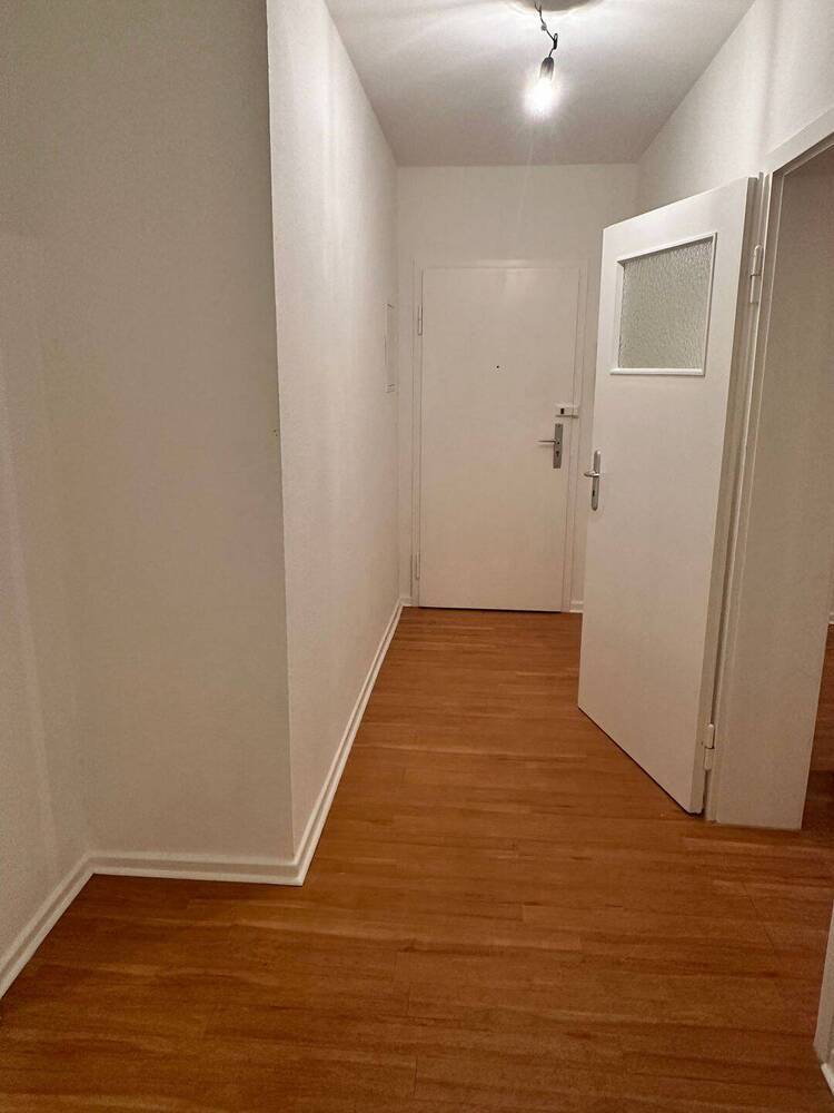 Gepflegte 2 Zimmer EG-Wohnung mit Balkon, in ruhiger Lage in Wersten!