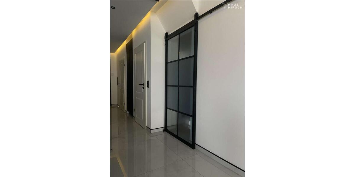 Luxuriöse Doppelhaushälfte mit Smart-Home-System, Alarmanlage, Kamin, Garten, - möbliert zur Miete 5 zimmer