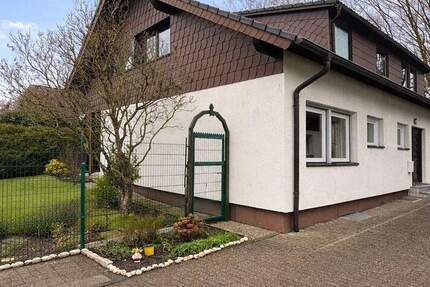 Freistehendes Einfamilienhaus für Großfamilien & Generationen in Ratingen-West 7 zimmer