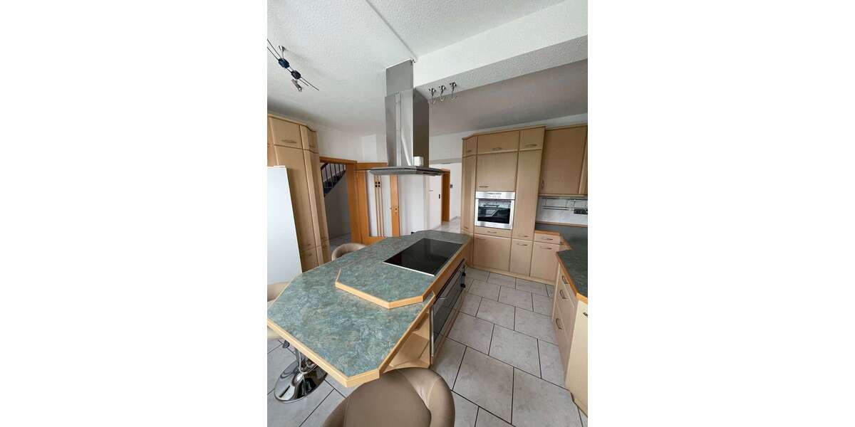 Haus zum Mieten in Remscheid 1.450 € 170 m² 5 zimmer