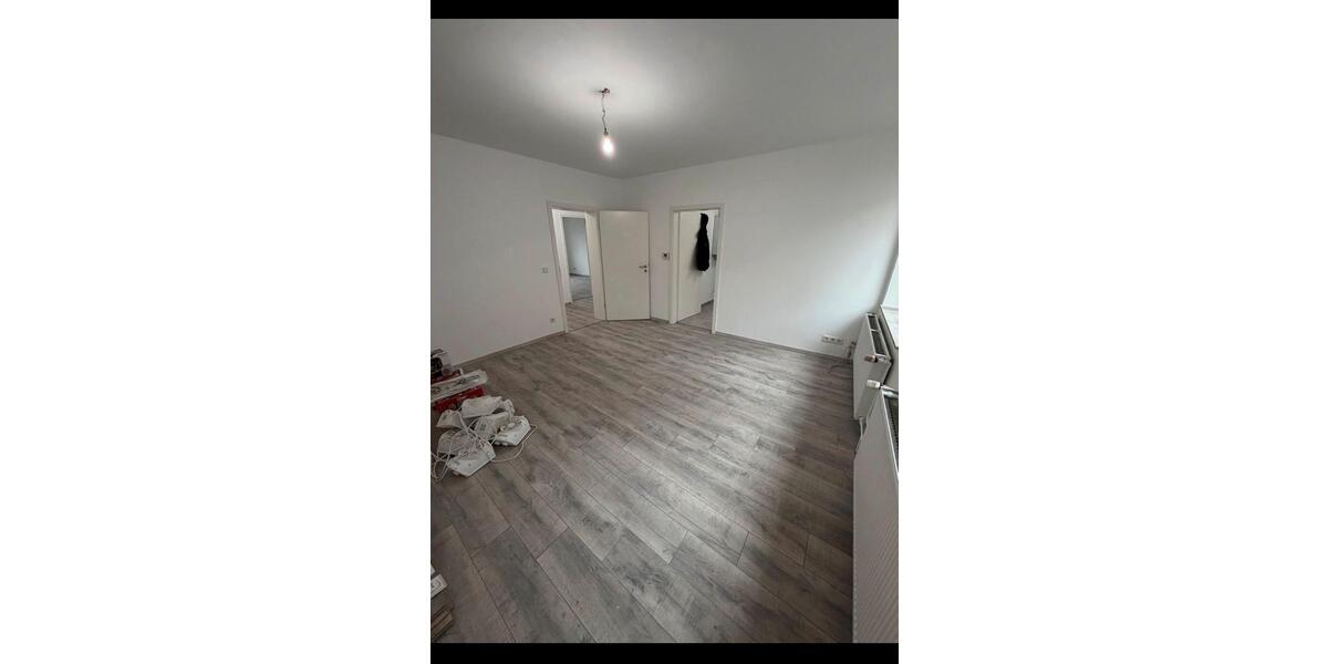 Erdgeschoßwohnung Solingen - 4 Zimmer, 88 m&sup2;, 1.364&euro; | Angebot:25654712