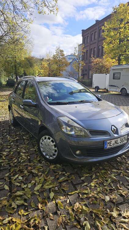 Renault Clio 142.200 km 3.299 € wülfrath 42489