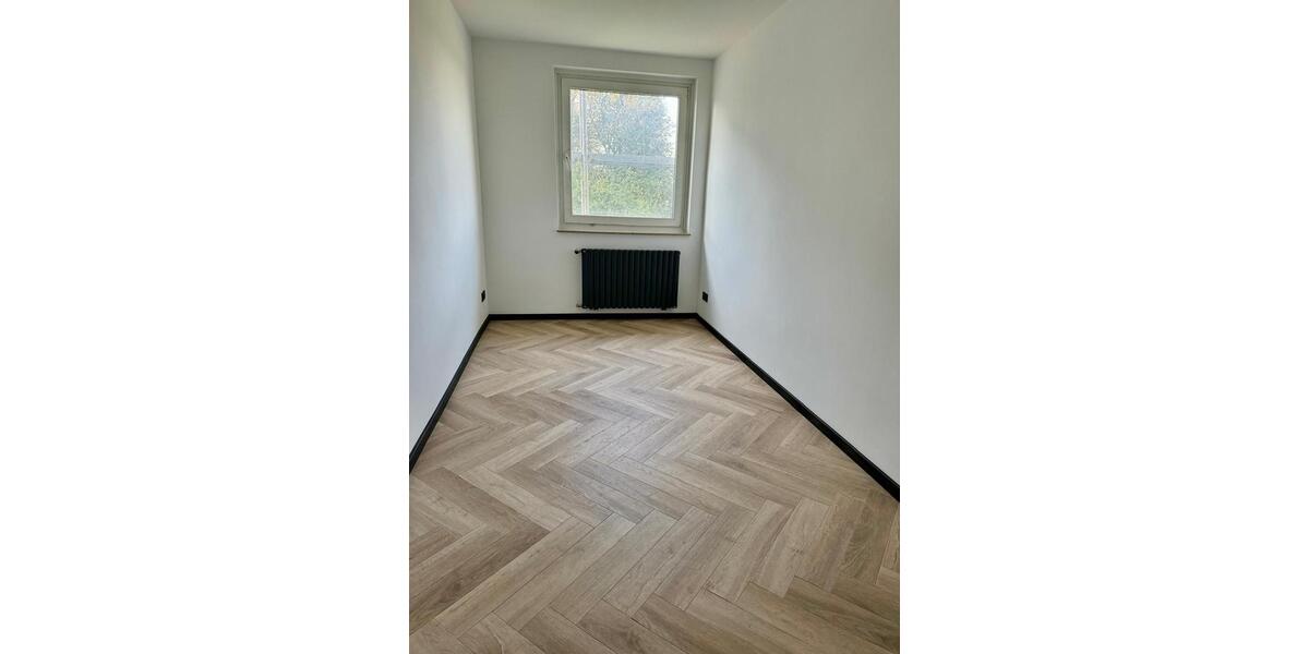 Etagenwohnung Remscheid - 3 Zimmer, 65 m&sup2;, 900&euro; | Angebot:26285607