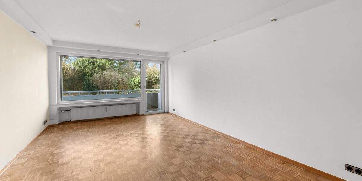 2 Wohnungen zusammengelegt 128 qm+ Balkon+ TG Stellplatz+EG 4 zimmer