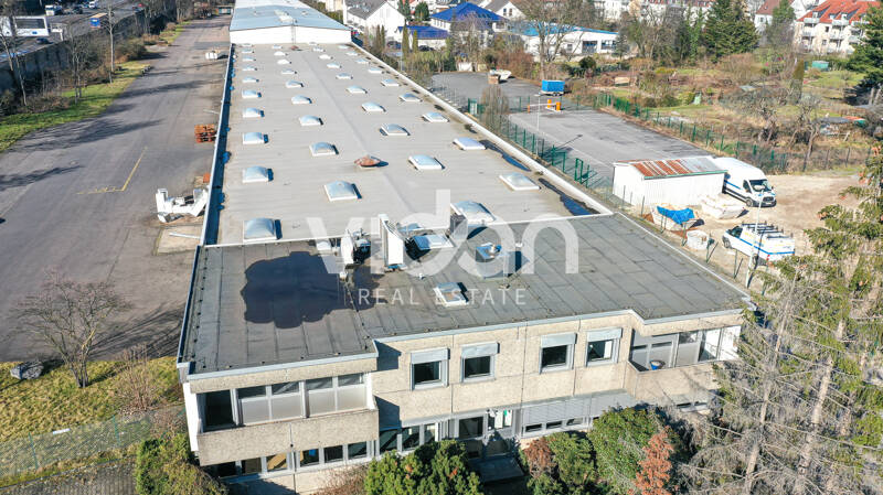 EXKLUSIV | HALLE | RAMPE & EBENERDIG | PARKPLÄTZE | FREIFLÄCHE | VIDAN REAL ESTATE zimmer