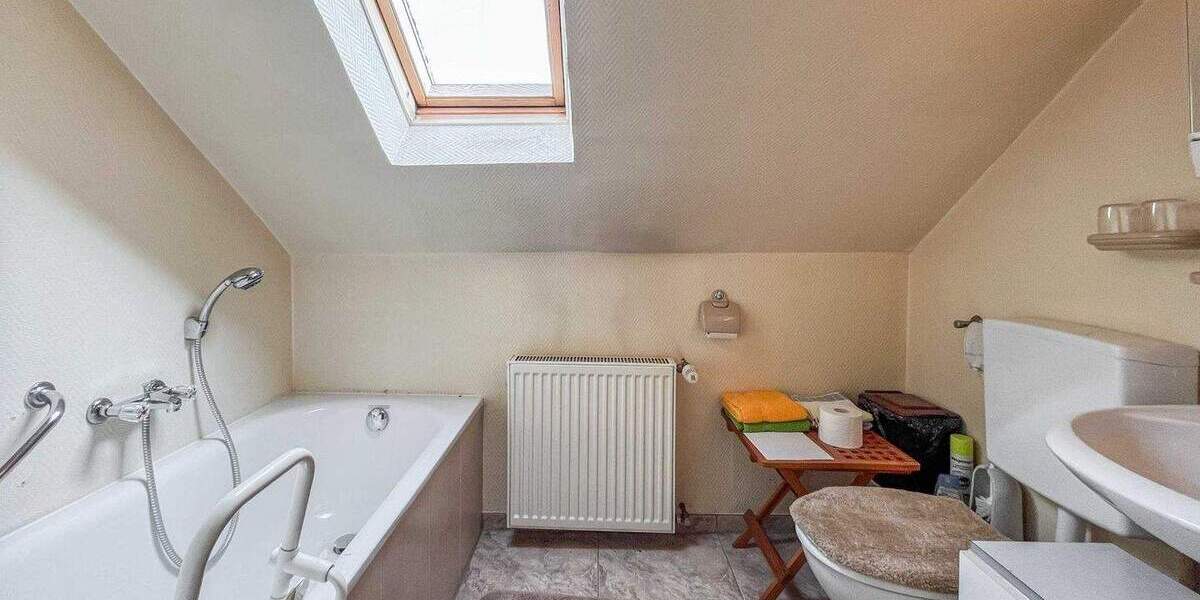 Sanierungsglück - Ideal für eine kreative Wiederbelebung 7 zimmer