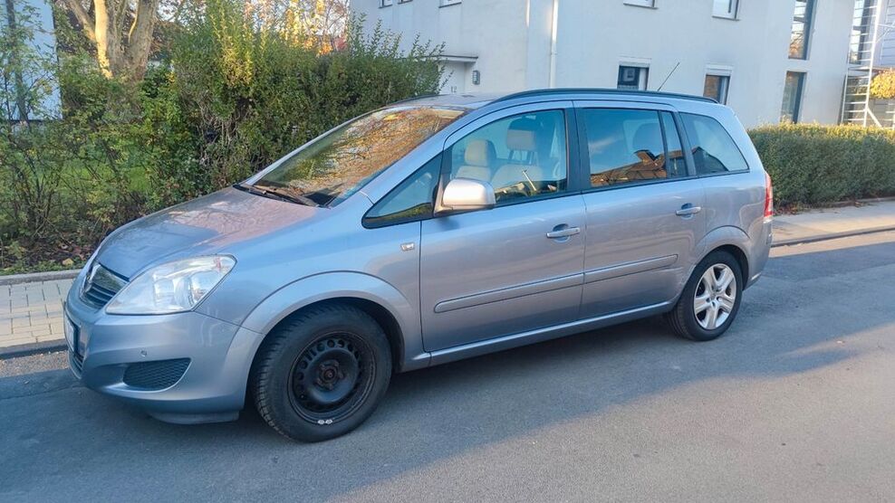 Opel Zafira 182.200 km 2.800 € Bochum 44892