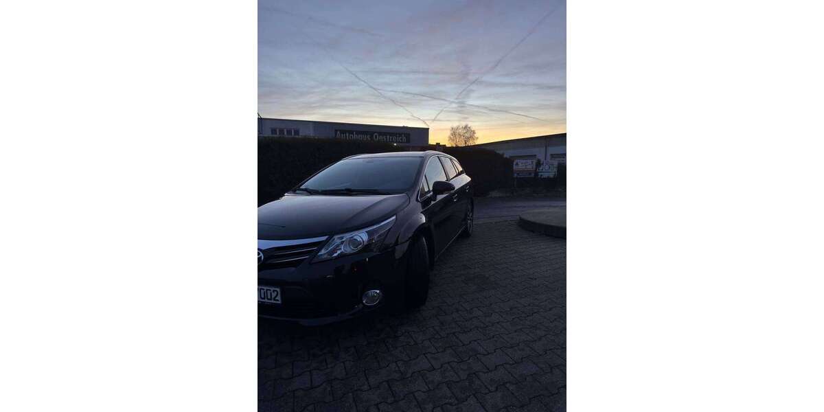Toyota Avensis 266.000 km 5.899 &euro; Wuppertal, Stadt 42275