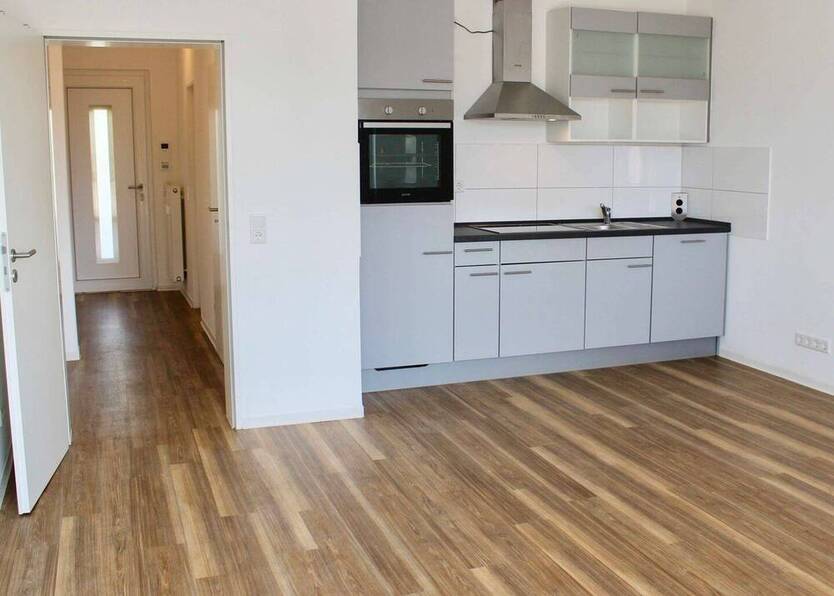 Bezugsfrei 01.08.2025: Modernes Apartment mit Balkon in zentraler Lage. OBJEKT-REVITALISIERT 2016