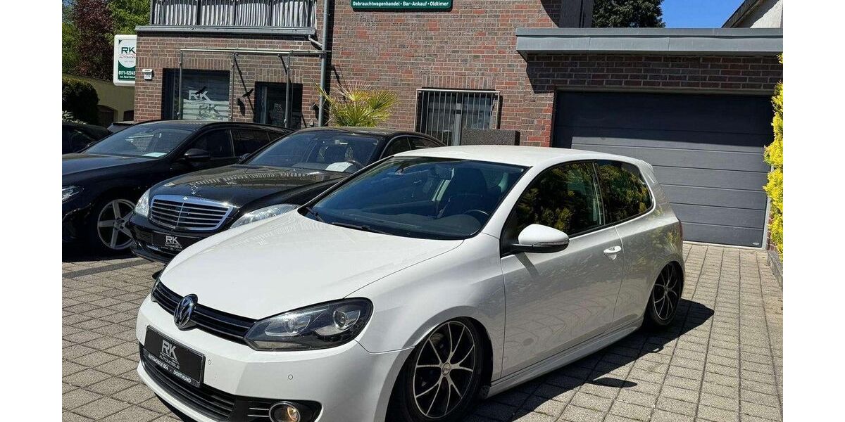 VW Golf 210.000 km 3.500 &euro; Solingen 42651