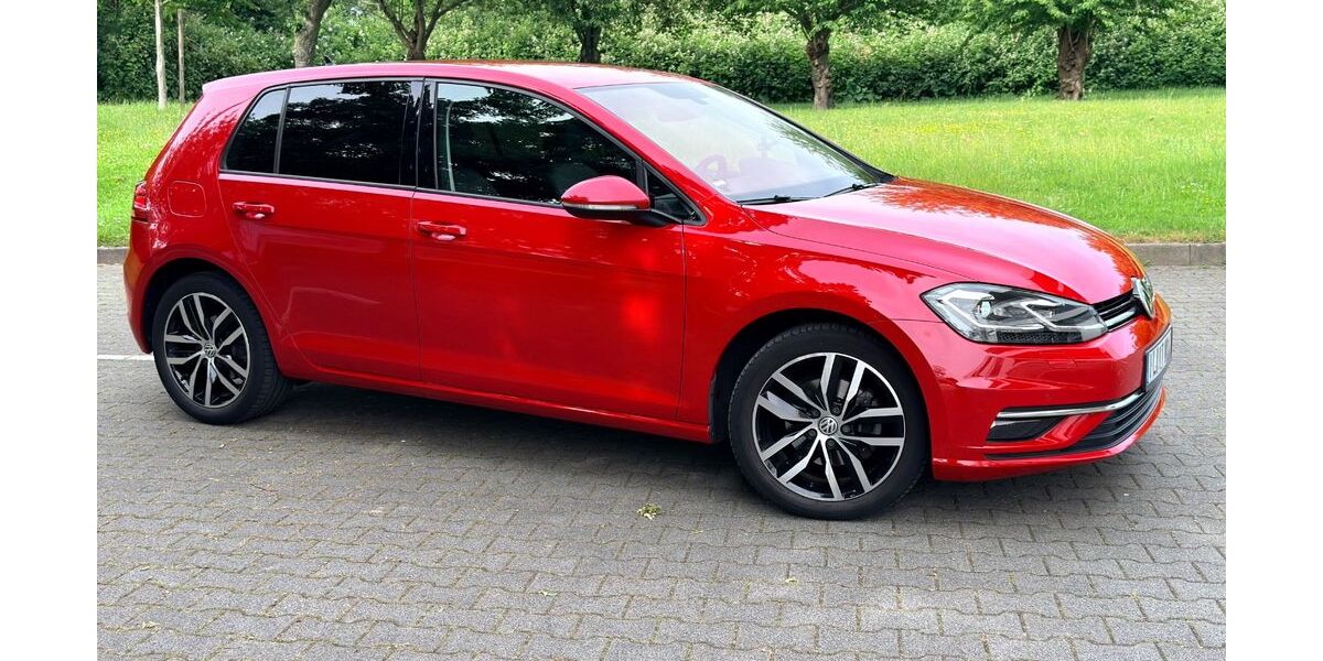 VW Golf 124.670 km 9.350 &euro; Ratingen 40878