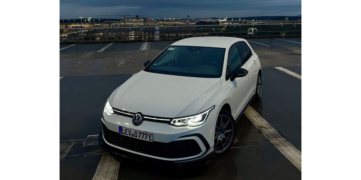 VW Golf 88.000 km 22.900 &euro; Leverkusen 51373