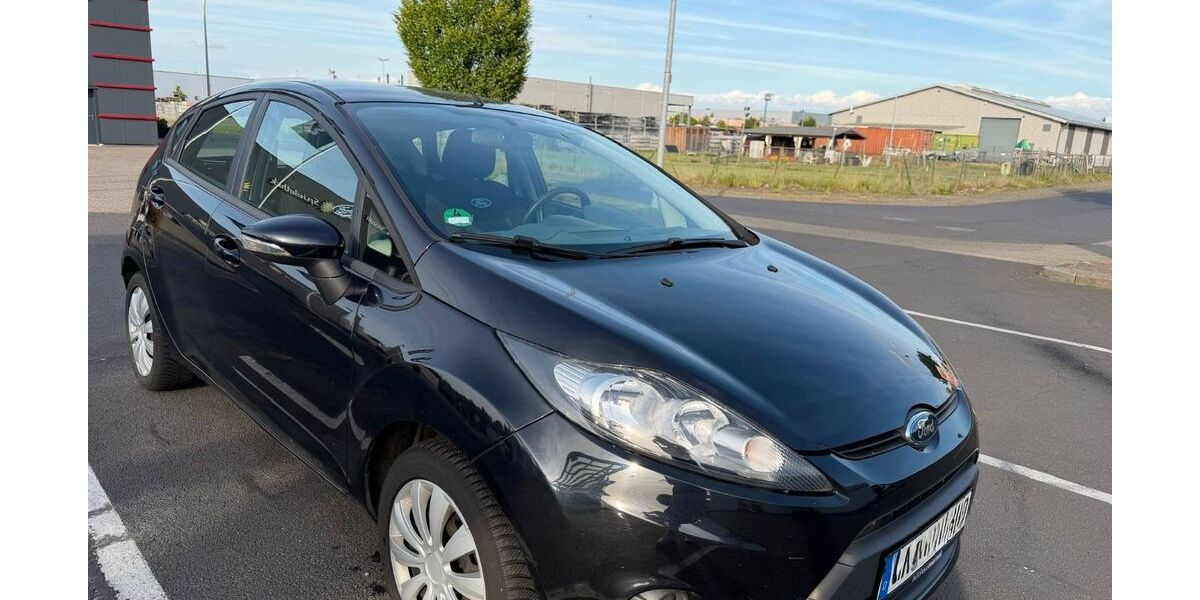Ford Fiesta 210.000 km 2.900 &euro; Düsseldorf 40627