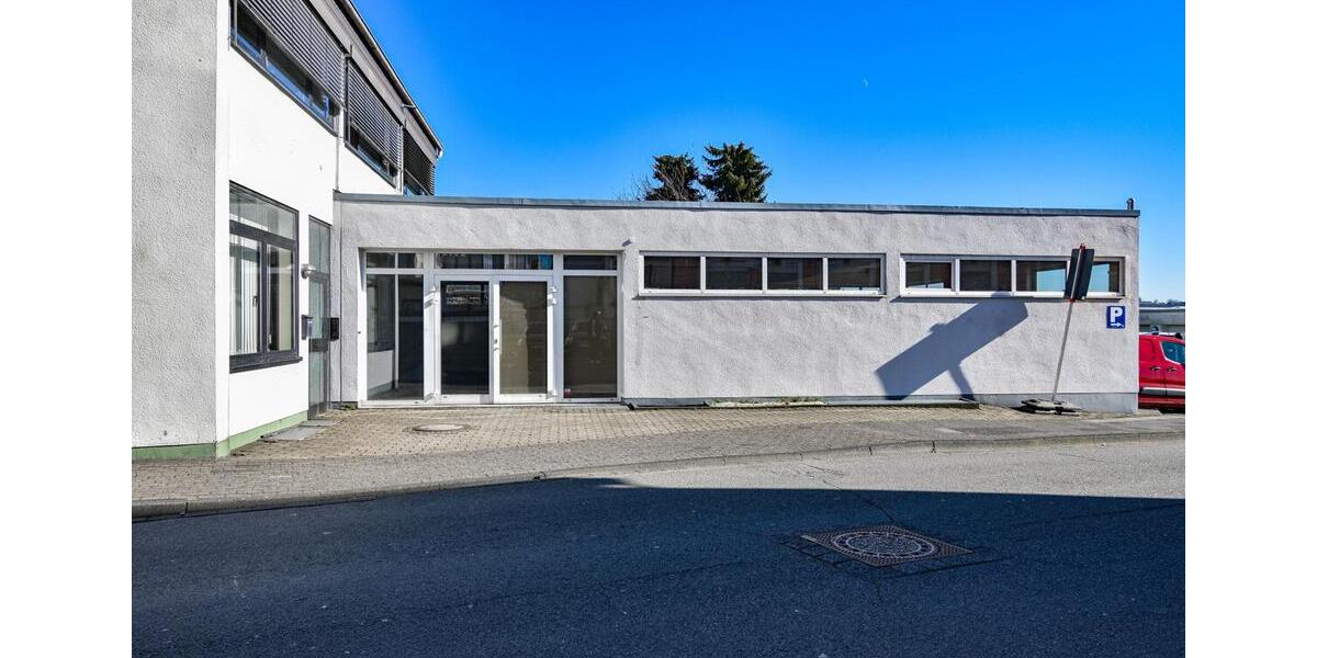 Ladenlokal! Praxis! Büro! Lager! Werkstatt. Hier ist alles möglich. Zentral. Ca. 353m². Teilbar. zimmer