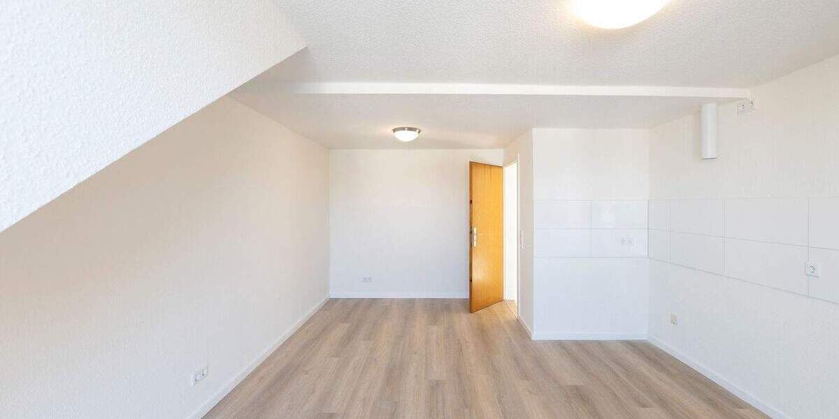 Etagenwohnung Düsseldorf Flingern Nord - 2 Zimmer, 82 m&sup2;, 1.360&euro; | Angebot:25745721