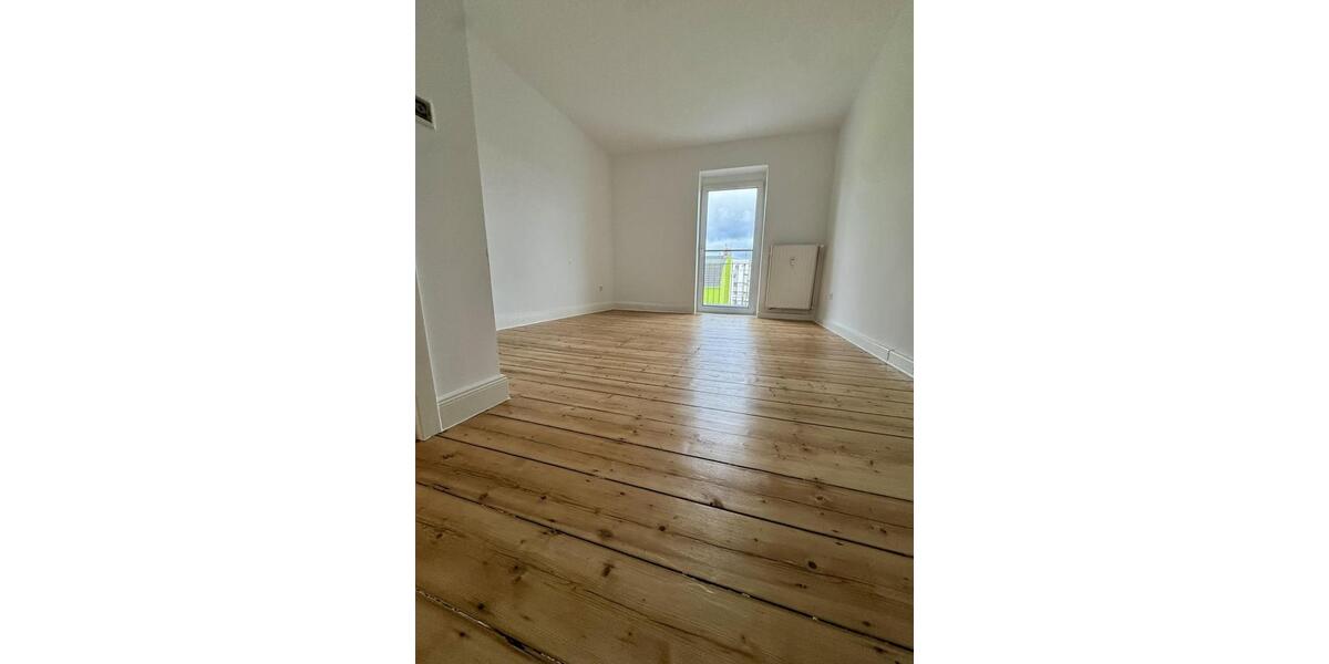 Dachgeschoßwohnung Düsseldorf Flingern Süd - 4 Zimmer, 95 m&sup2;, 1.795&euro; | Angebot:26606252