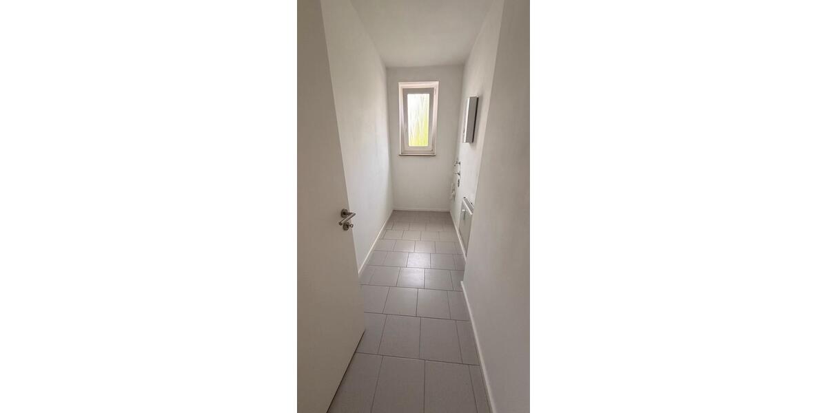 Etagenwohnung Düsseldorf Oberbilk - 2 Zimmer, 61 m&sup2;, 820&euro; | Angebot:26415625