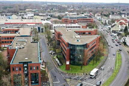 Renovierte Lager in Hilden: Ab sofort ideal für Ihr Business zimmer