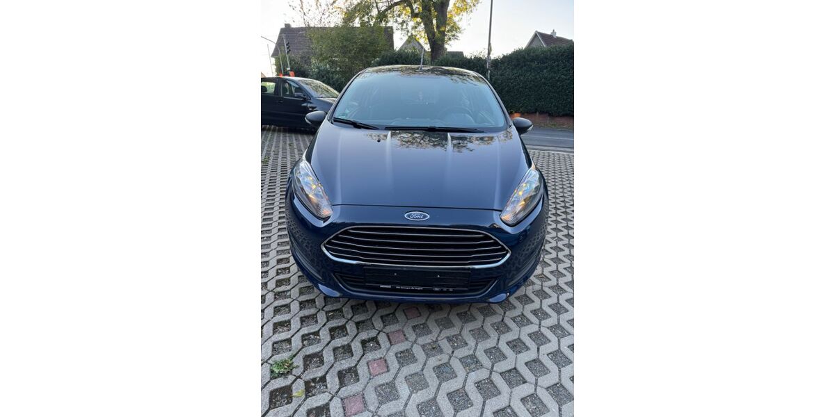 Ford Fiesta 68.250 km 4.200 &euro; Remscheid 42855