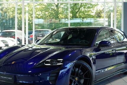 Porsche Taycan 50.000 km 71.800 &euro; Remscheid/NRW 42855