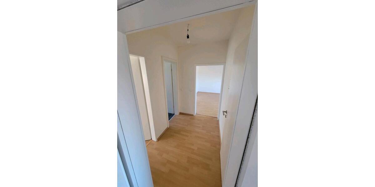 Dachgeschoßwohnung Hagen Hagen-Mitte - 3 Zimmer, 64 m&sup2;, 610&euro; | Angebot:25551496