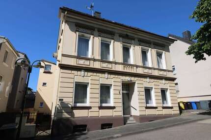 Haus Solingen Mitte - 16 Zimmer, 215 m&sup2;, 369.000&euro; | Angebot:26918301