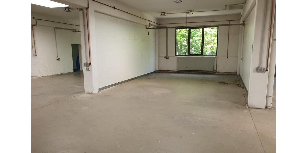 Freie LagerhallenBüro in 42857 Remscheid und 42119 Wuppertal zimmer