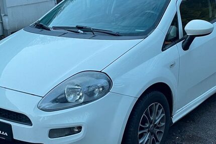 Fiat Punto 206.000 km 3.390 &euro; Solingen 42697