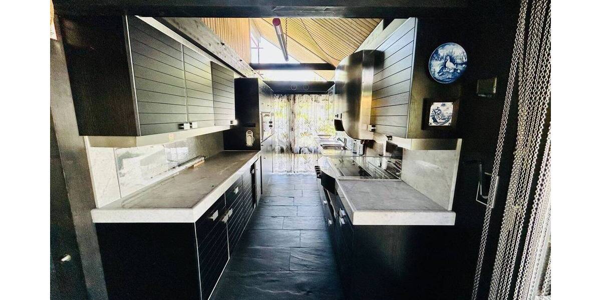 Charmantes Einfamilienhaus (HUF HAUS) mit Doppelgarage, Außenpool und Keller in ruhiger Wohnlage! 7 zimmer