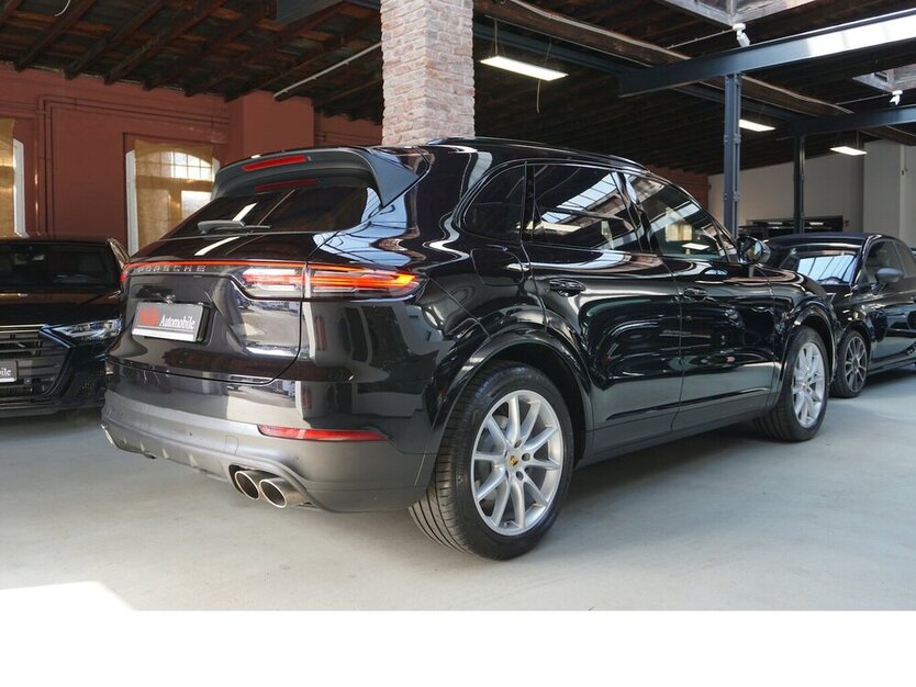 Porsche Cayenne S Bose HA-Lenk Pano Sport-AGA 360° Matrix 92.707 km 56.900 € Wuppertal 42327