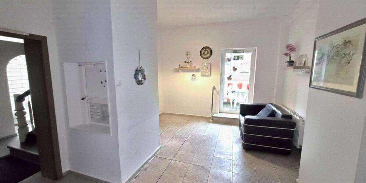 Mehrfamilienhaus, Wohnhaus Solingen Solingen-Mitte - 1 Zimmer, 339 m&sup2;, 699.000&euro; | Angebot:25708591