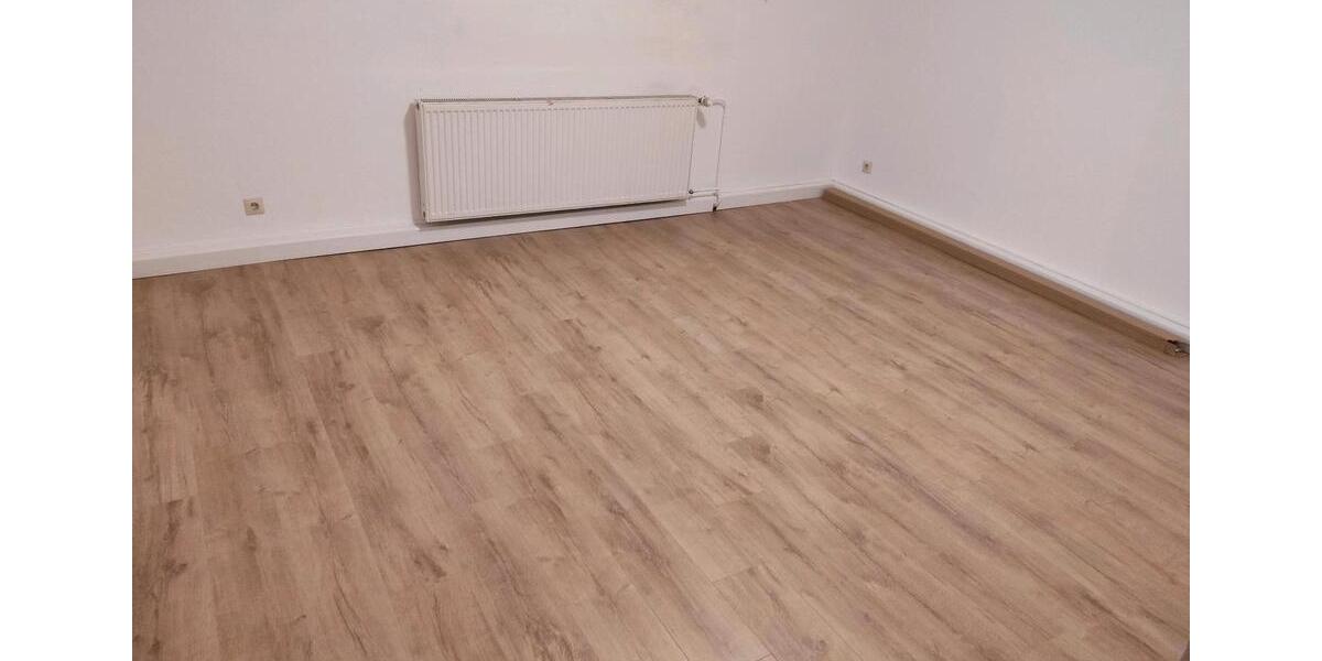 Etagenwohnung Solingen Central - 3 Zimmer, 72 m&sup2;, 600&euro; | Angebot:25205321