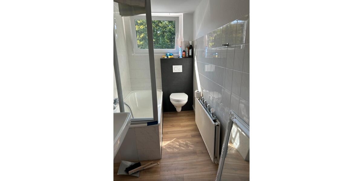 Dachgeschoßwohnung Wermelskirchen - 4 Zimmer, 95 m&sup2;, 650&euro; | Angebot:26459040