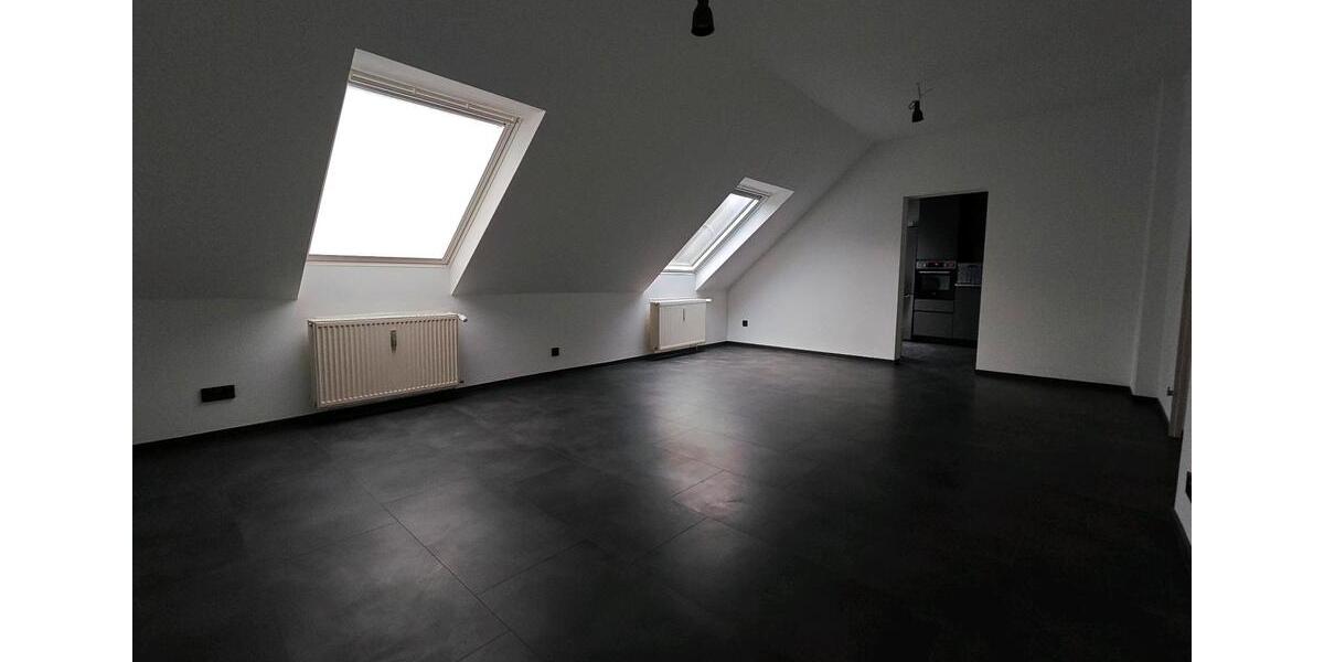 Renovierte 3 Zimmer Wohnung mit EBK 3 zimmer