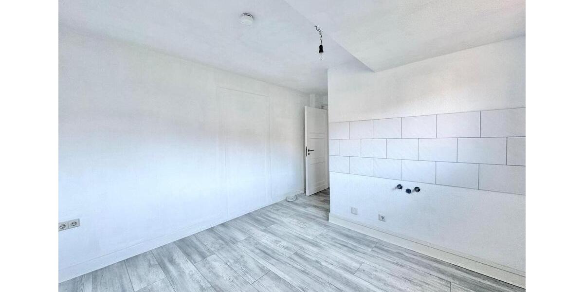 Schöne renovierte Single Wohnung in ruhiger Umgebung! 1.5 zimmer