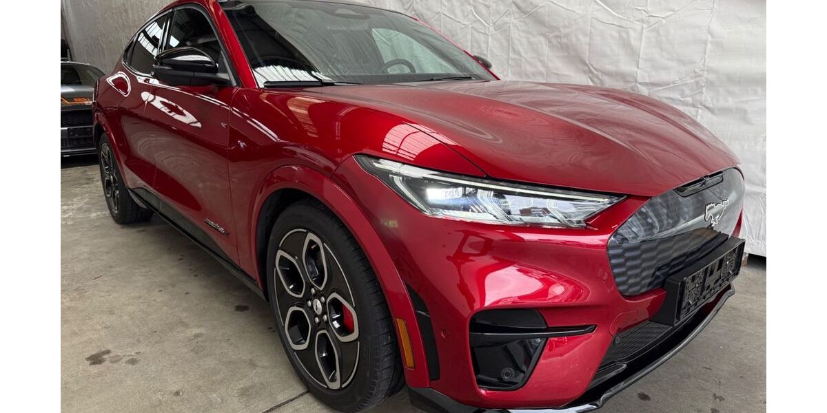 Ford Mustang Mach-E 26.000 km 37.900 &euro; Düsseldorf 40589