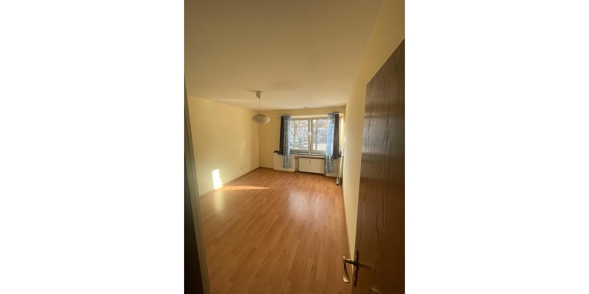 Etagenwohnung Düsseldorf Oberbilk - 2 Zimmer, 65 m&sup2;, 1.185&euro; | Angebot:25719994