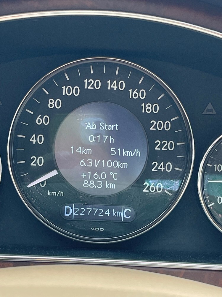 Mercedes-Benz CLS 320 230.000 km 7.500 € Schwelm 58332