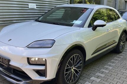 Porsche Macan 7.382 km 94.980 &euro; Hilden 40721